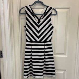 Pixley Black and White Chevron Mini Dress
